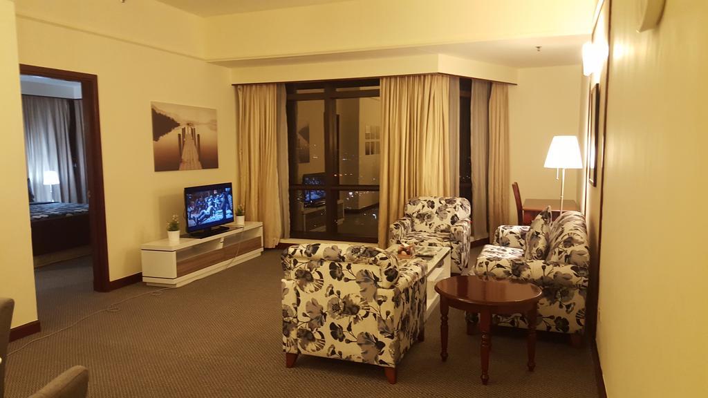 The Suites At Times Square Kl กัวลาลัมเปอร์ ภายนอก รูปภาพ